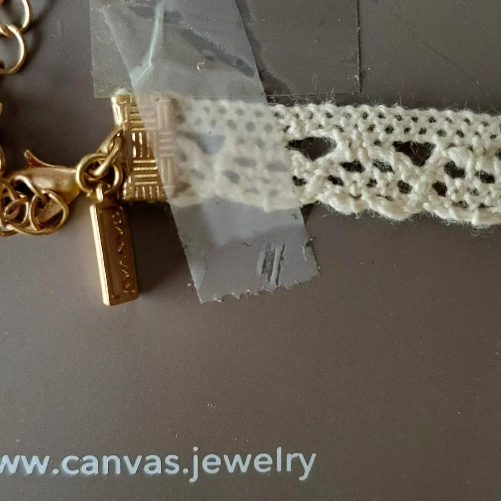 NWT Ecru Ivory Crochet Lace and Natural Pearl Choker Necklace